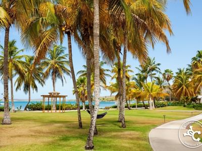 Swing bed in a Villa Gardens at Copamarina Weddings