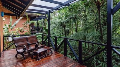 Deluxe Suite Patio at Rio Celeste Hideaway