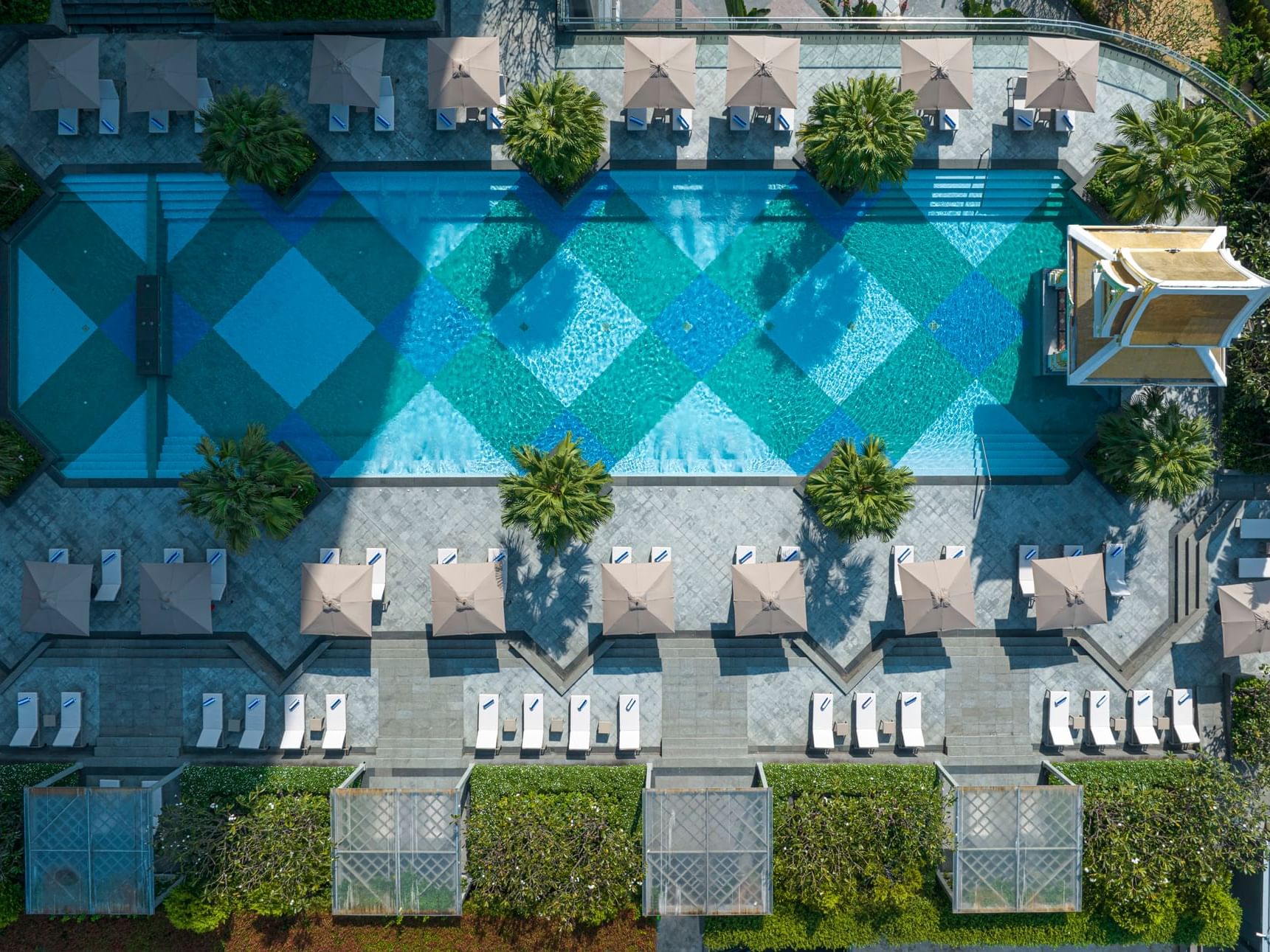 Aerial view of the outdoor pool at Chatrium Grand Bangkok