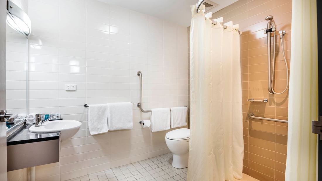 Bathroom of Standard Easy Access at Novotel Darwin Airport
