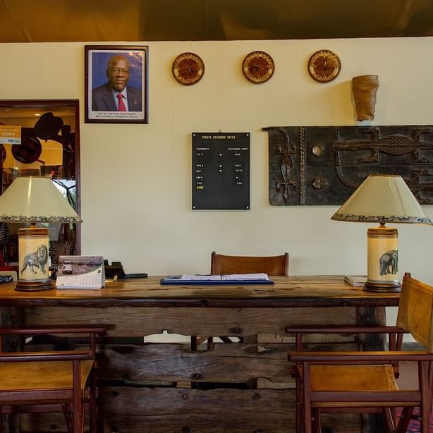Sitting area in Swahili lessons class at Mbuzi Mawe Serena Camp