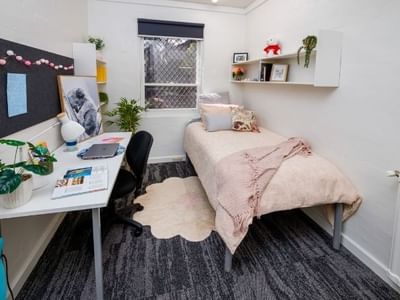 UniLodge @ UC - Buru Bedroom