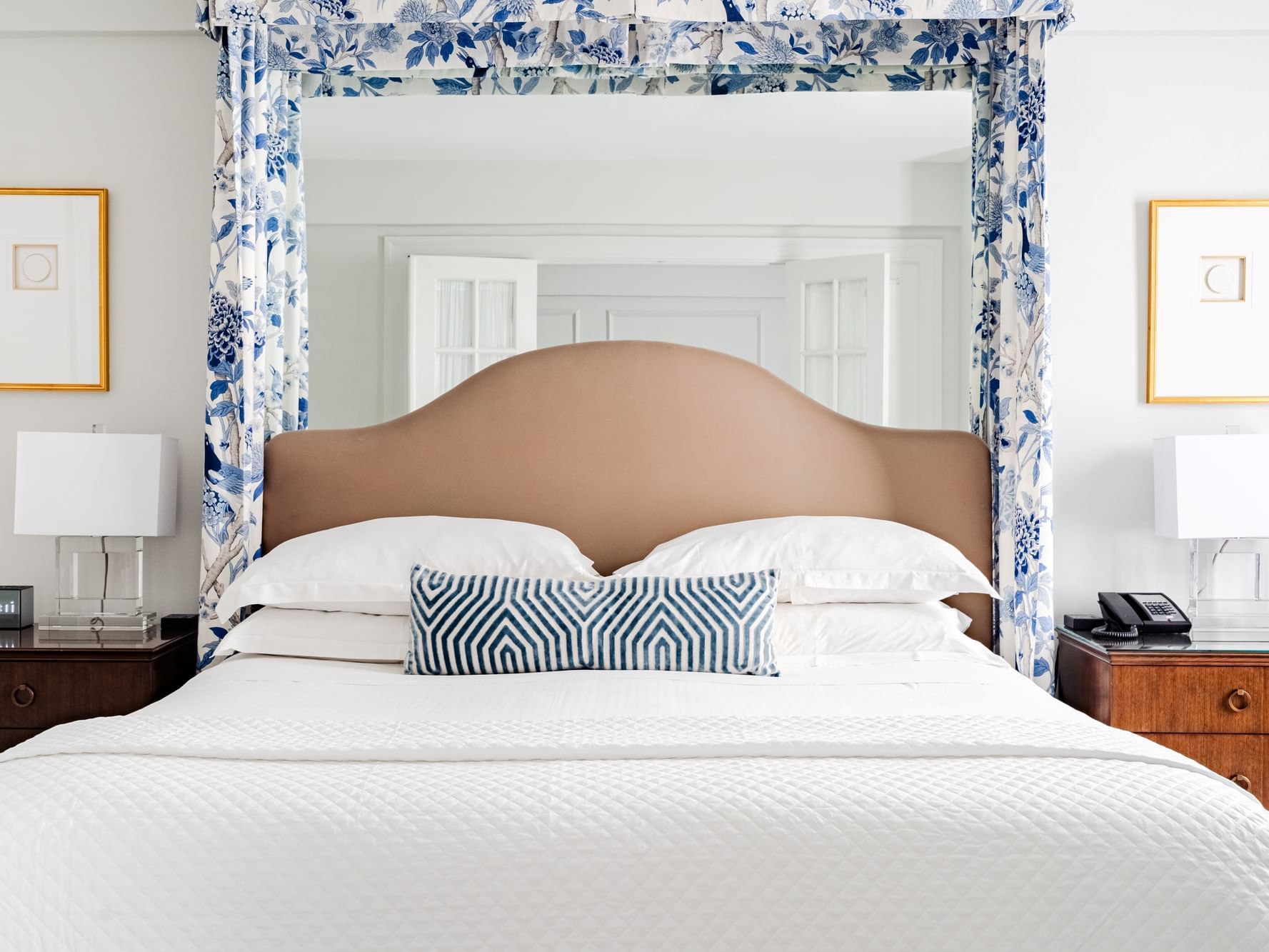 Deluxe Guestroom with a queen bed at The Eliot Hotel, Historic Boston hotels