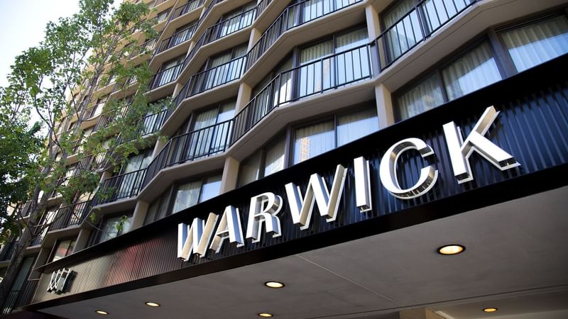Warwick Upshot with Overhang