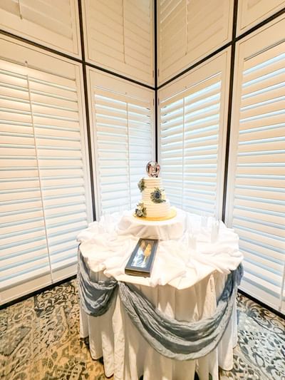 Wedding party at Rosen Inn Lake Buena Vista