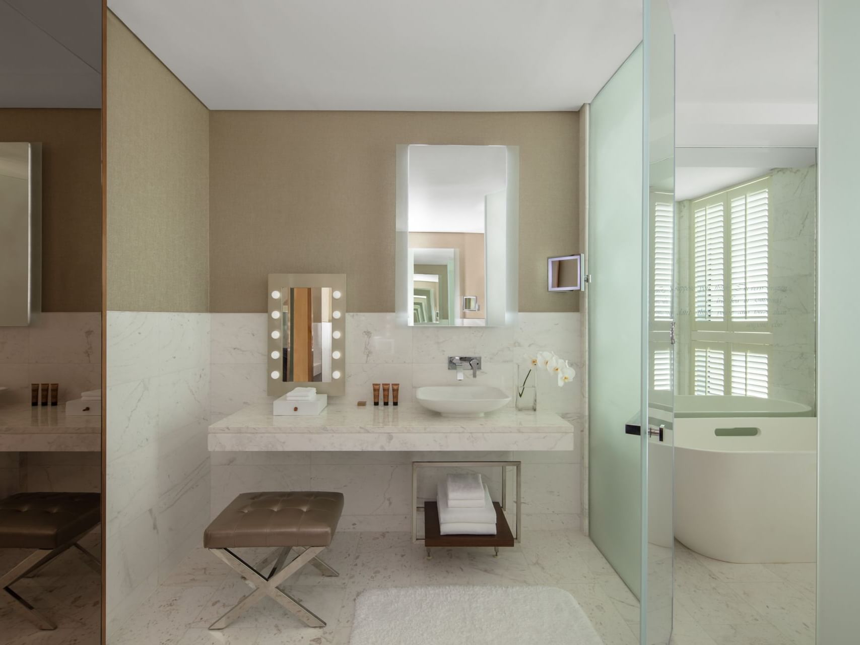 Vanity of Premiere Suite bathroom at Paramount Hotel Dubai