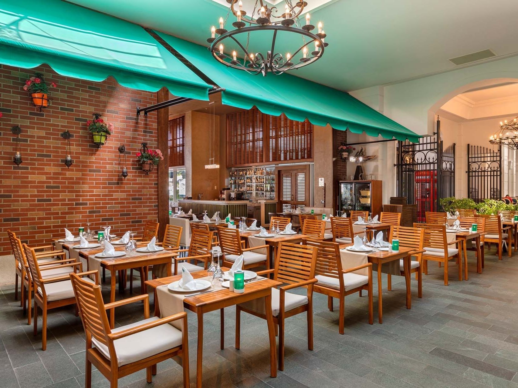 Indoor dining area of Pascarella Italian Restaurant at Titanic Deluxe Golf Belek