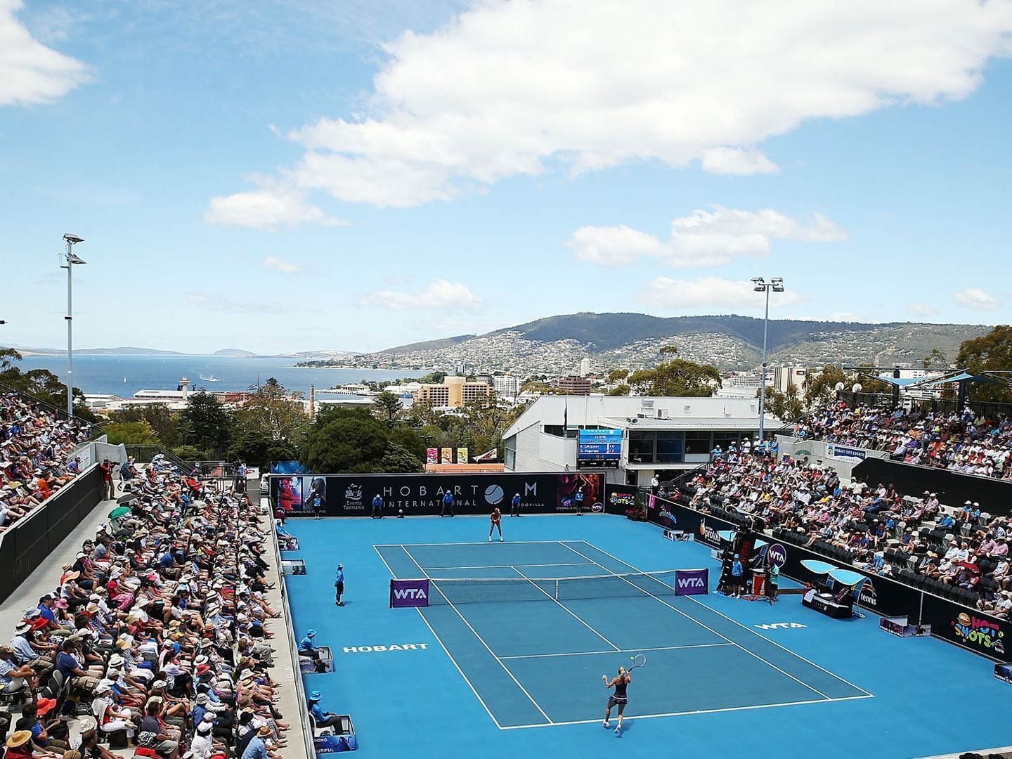 Crowd gathered in the international tennis stadium near Grand Chancellor Hobart