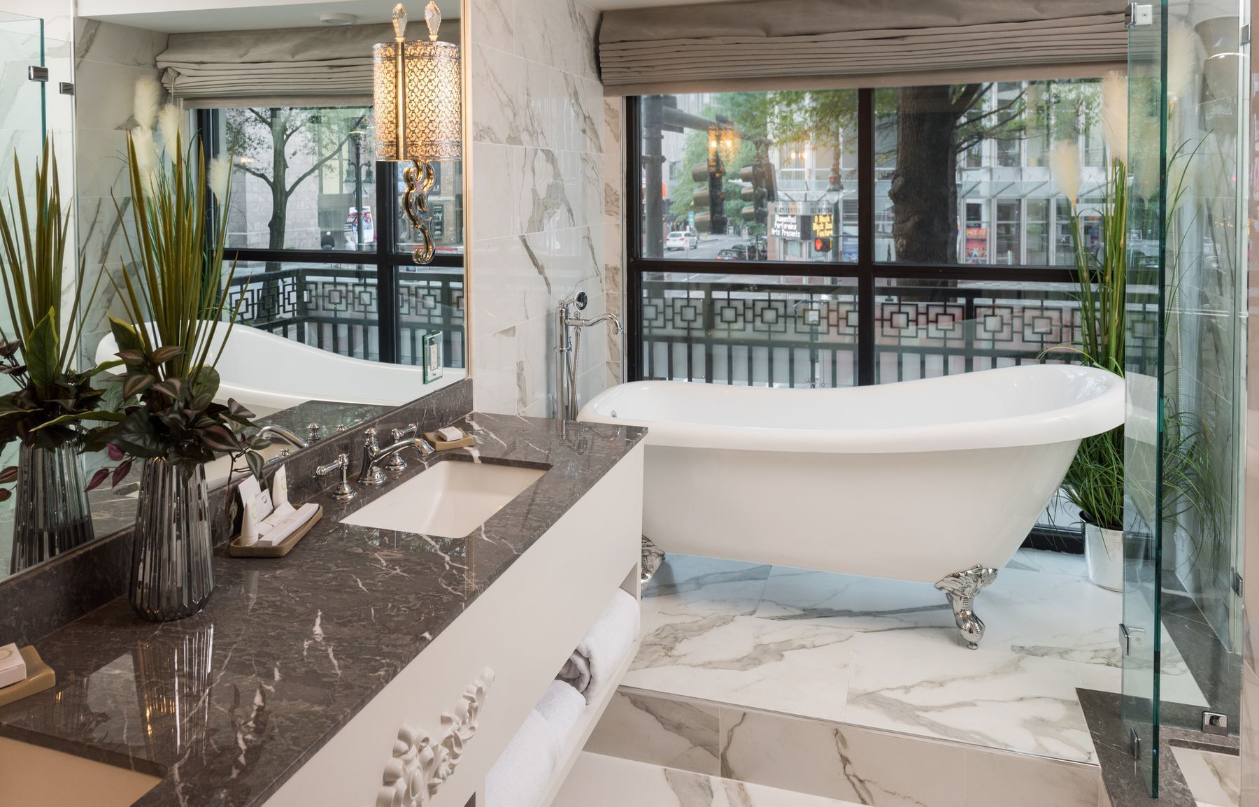 The Ivey's Hotel — photo 5
