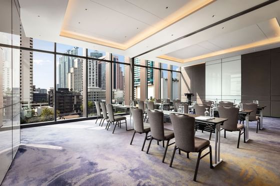 Well-arranged Boardroom at Carlton Hotel Bangkok Sukhumvit