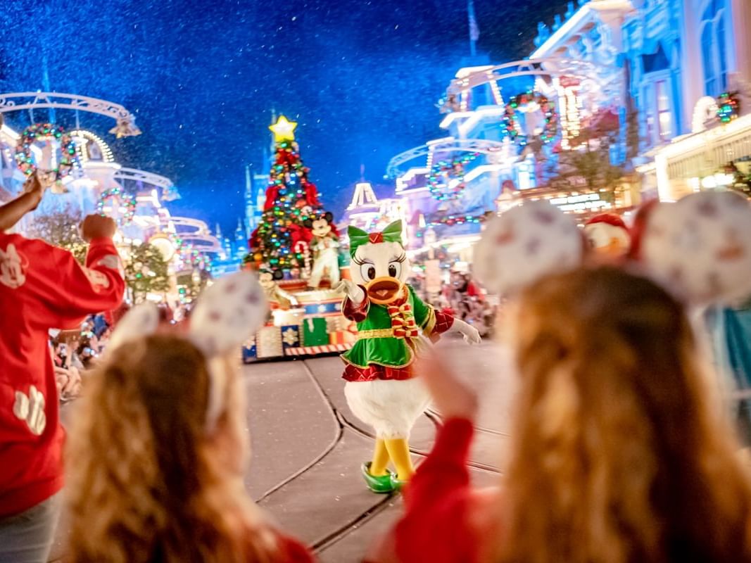 Mickey’s Very Merry Christmas Party at Lake Buena Vista Resort Village & Spa