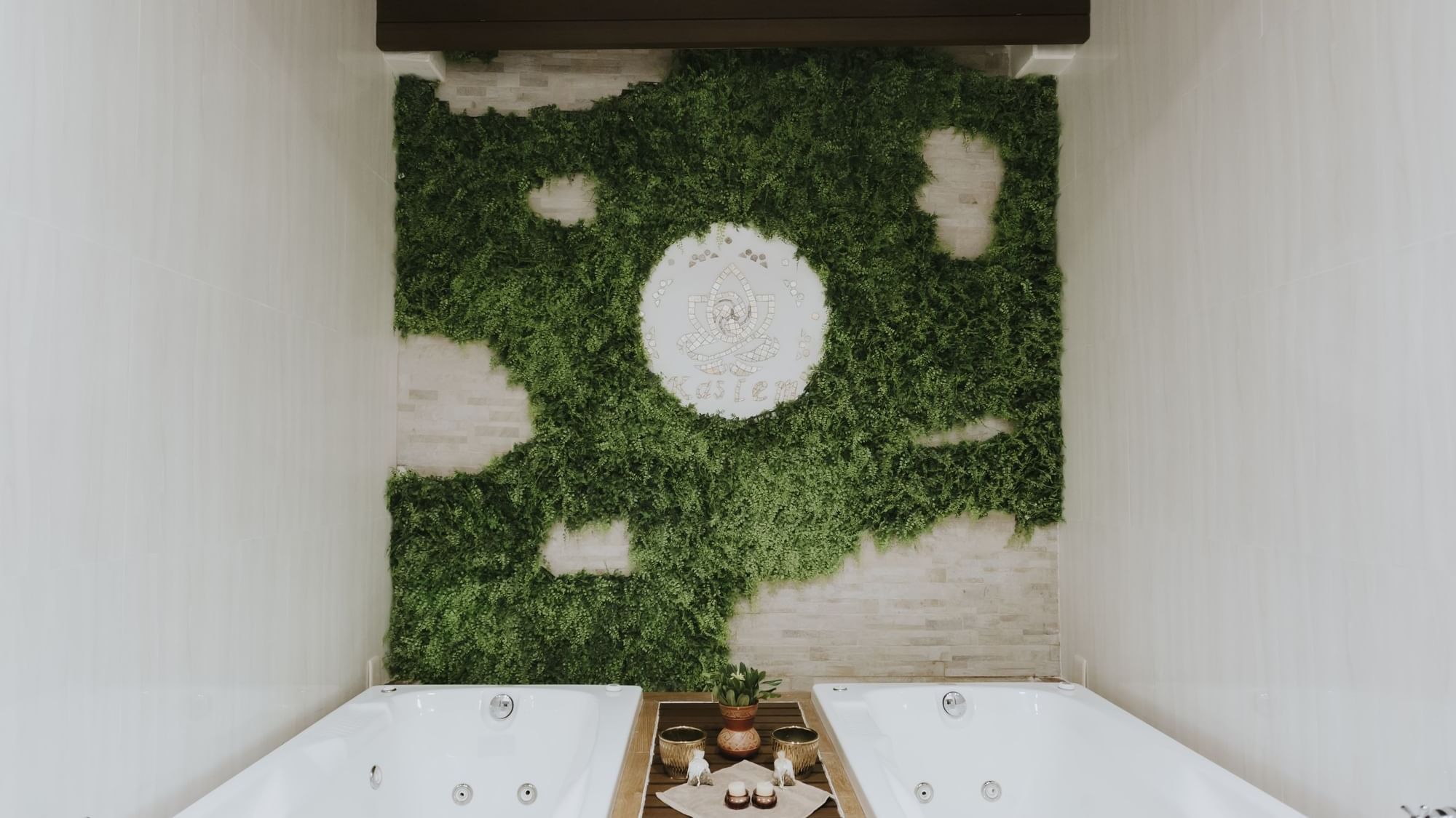 Gong bath at Dos Patios Querétaro Curamoria Collection