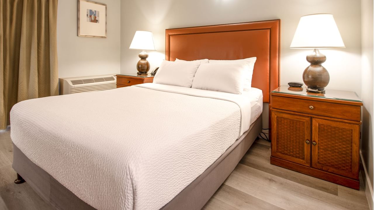 Hotel guestroom with queen bed