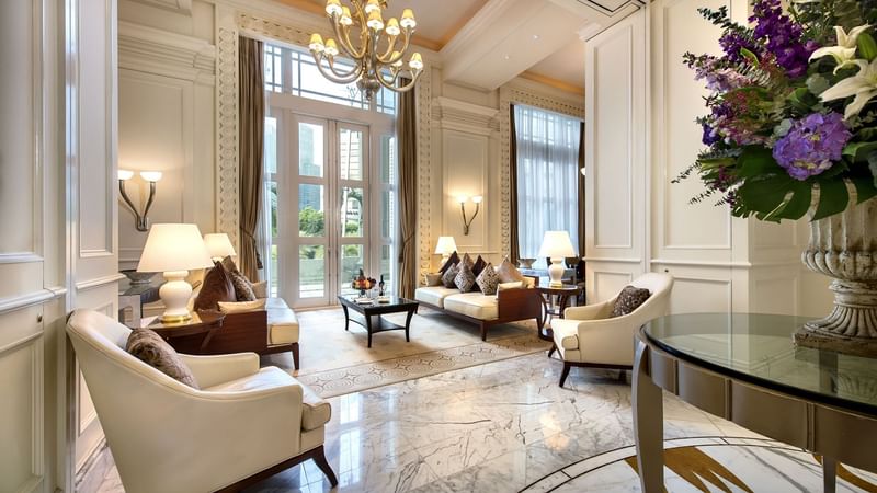 Living area of the Presidential Suite at Fullerton Singapore