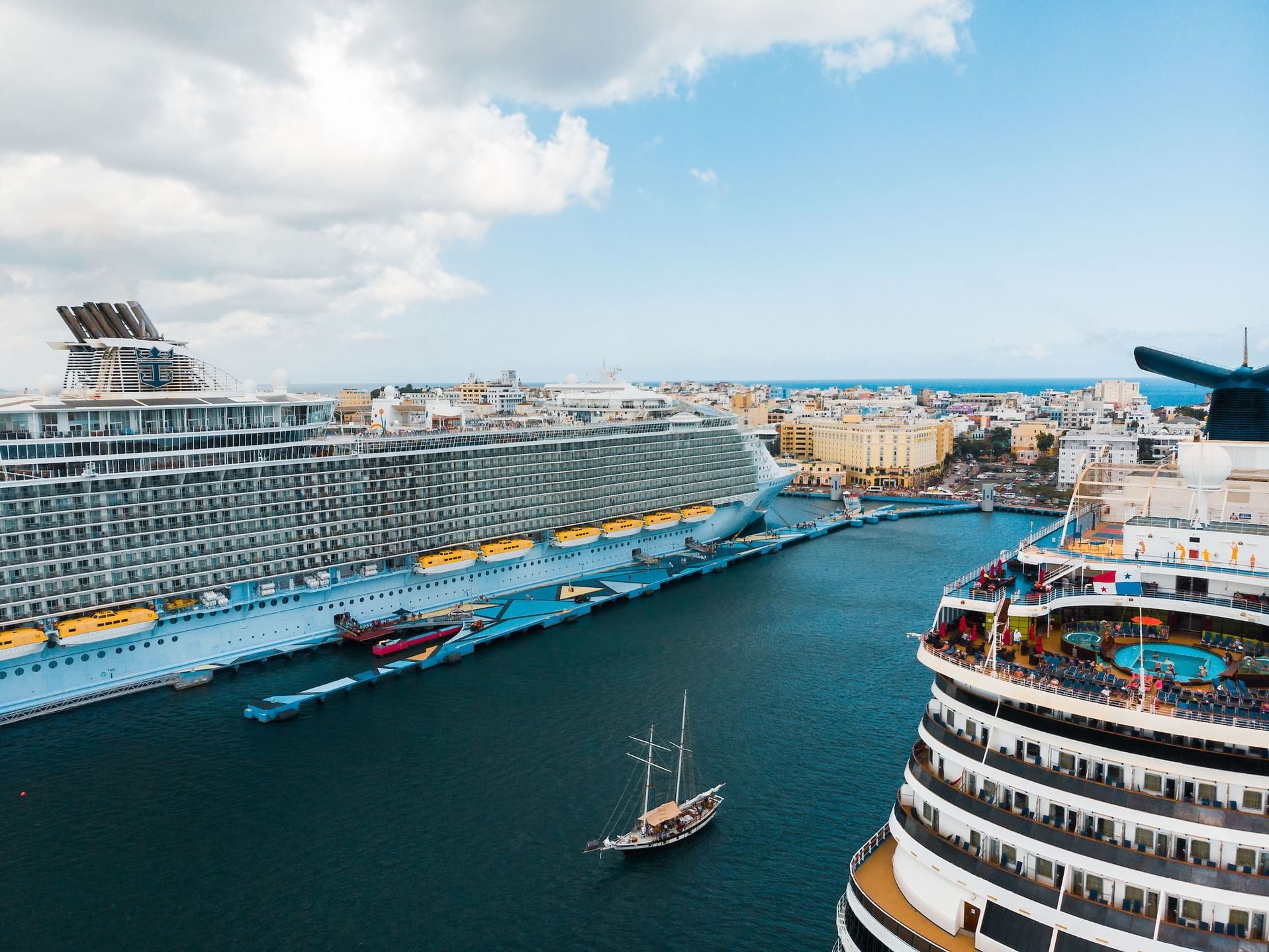 two cruiseships