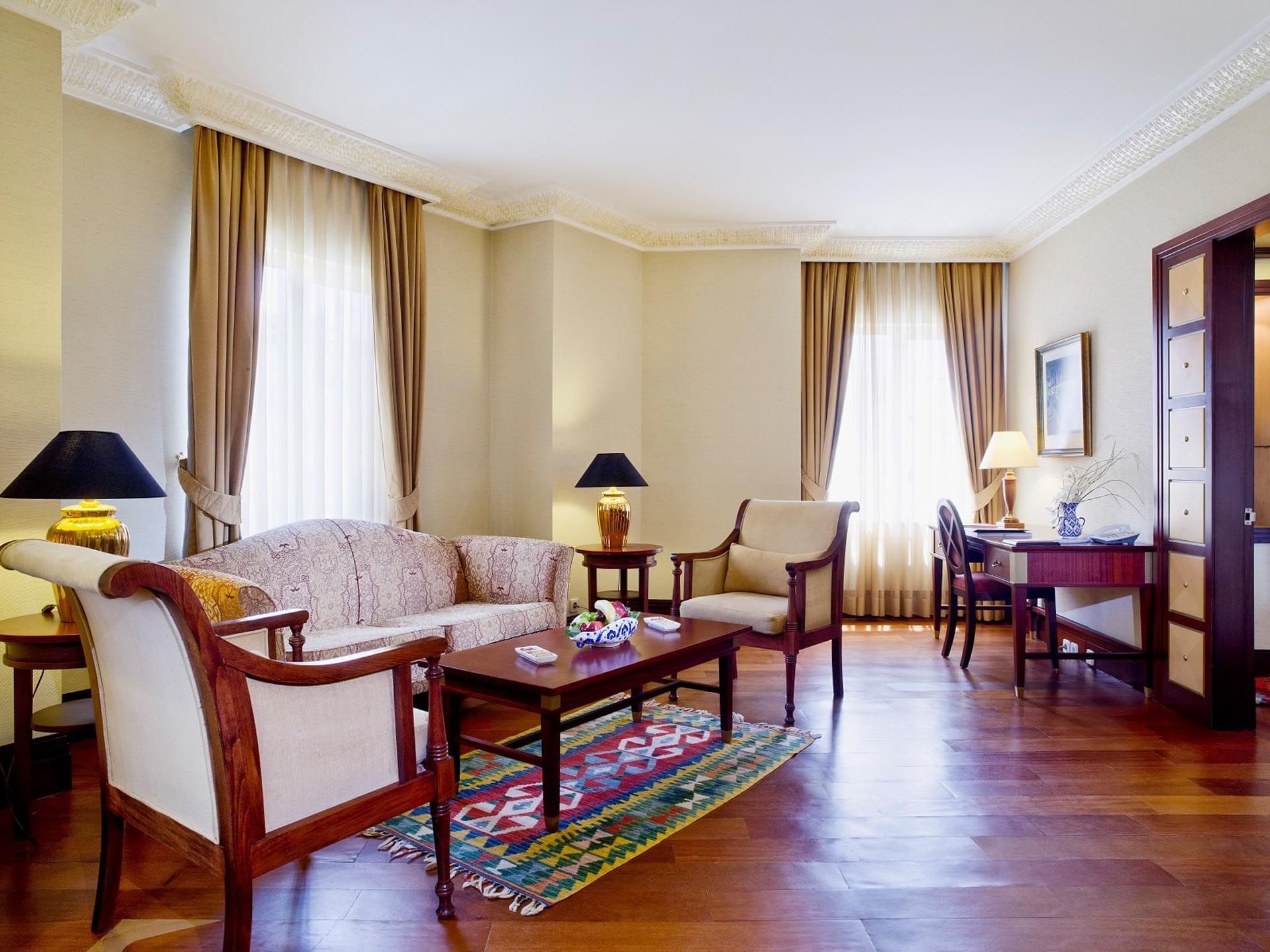 Luxury Family Retreat: Eresin Sultanahmet. Family Suite, spa bath, separate living area, enjoy family time. 