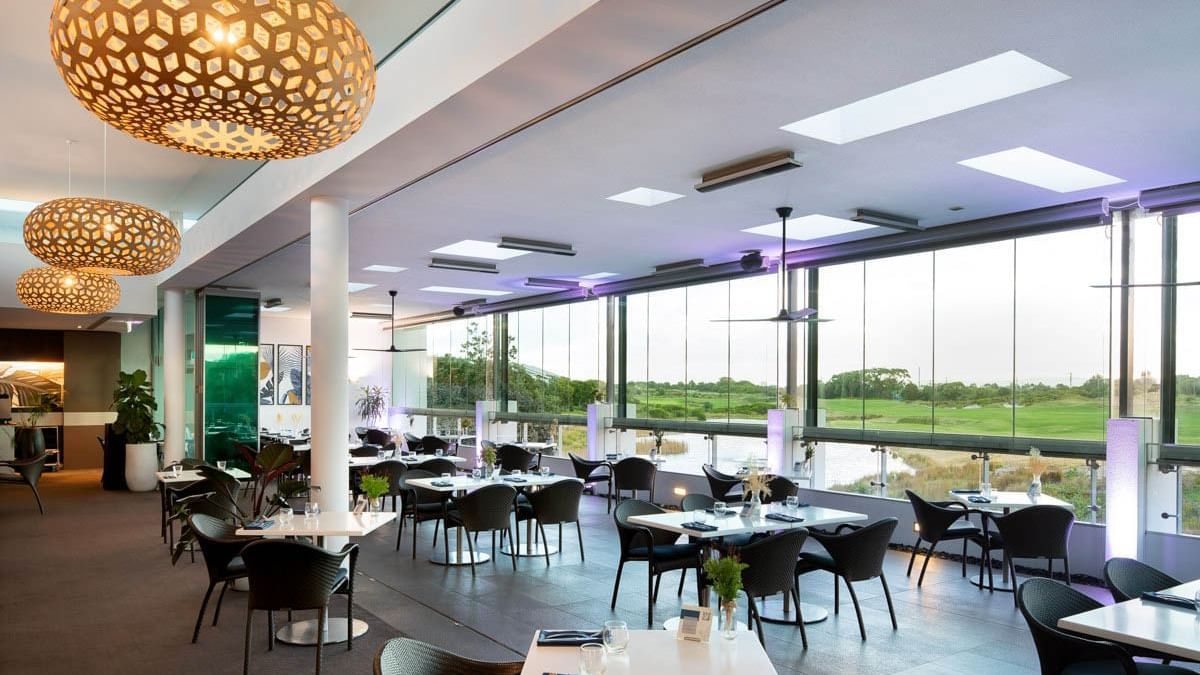 Barretts Restaurant at Pullman Magenta Shores Resort