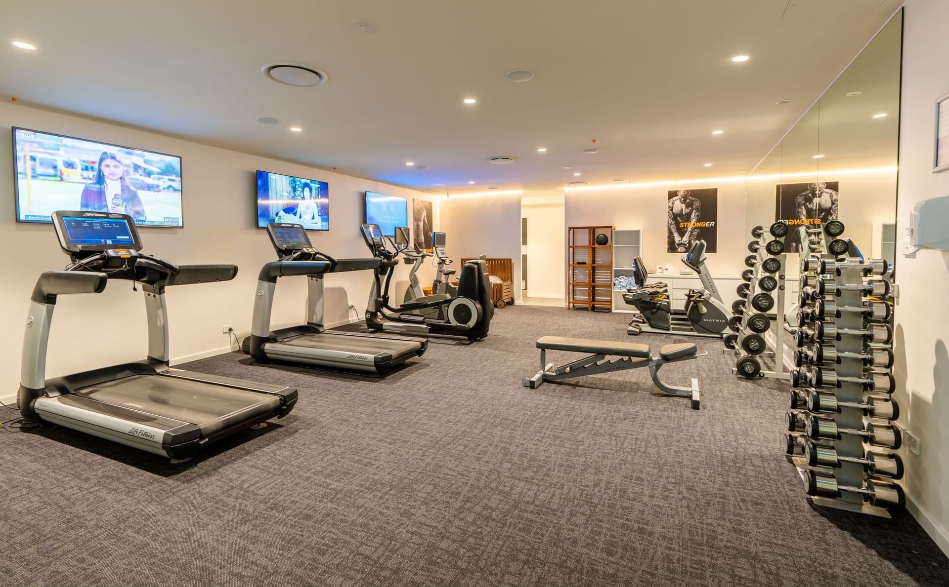 Novotel Wollongong Northbeach Gym