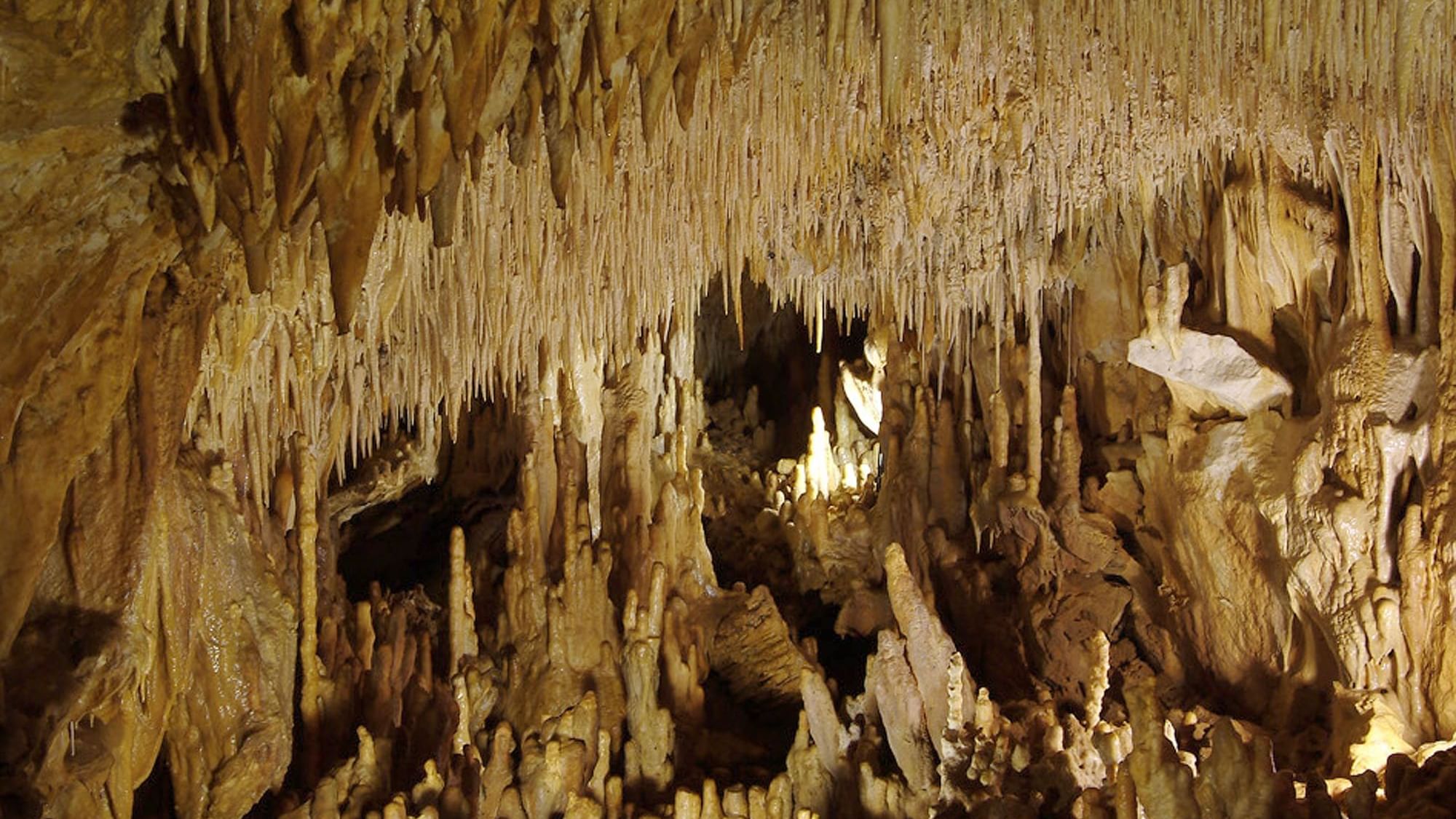 Inside view of the Cave of the Mounds near Originals Hotels