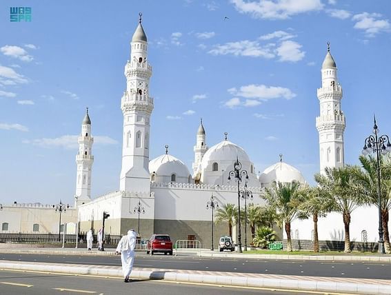 Madinah Almunawwarah  Beautiful mosques, Masjid, Sacred places