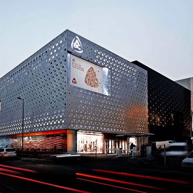 ABC Dbayeh - WARWICK CORPORATE