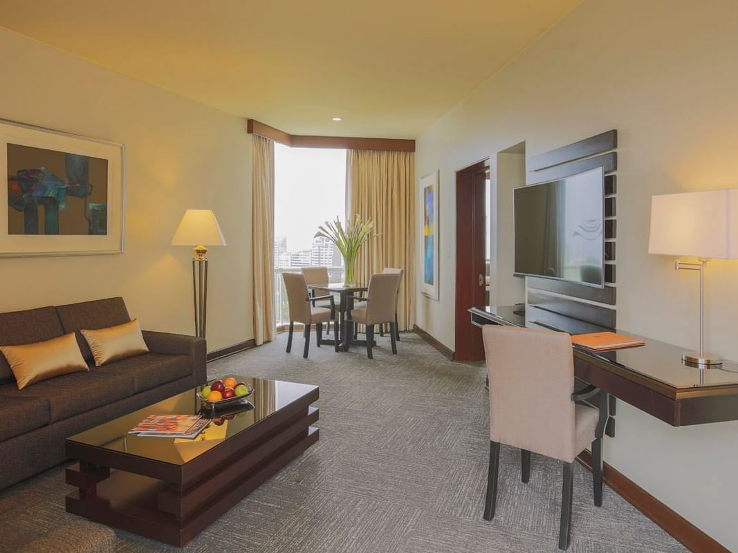 Living area in the Senior Suite at Delfines Hotel