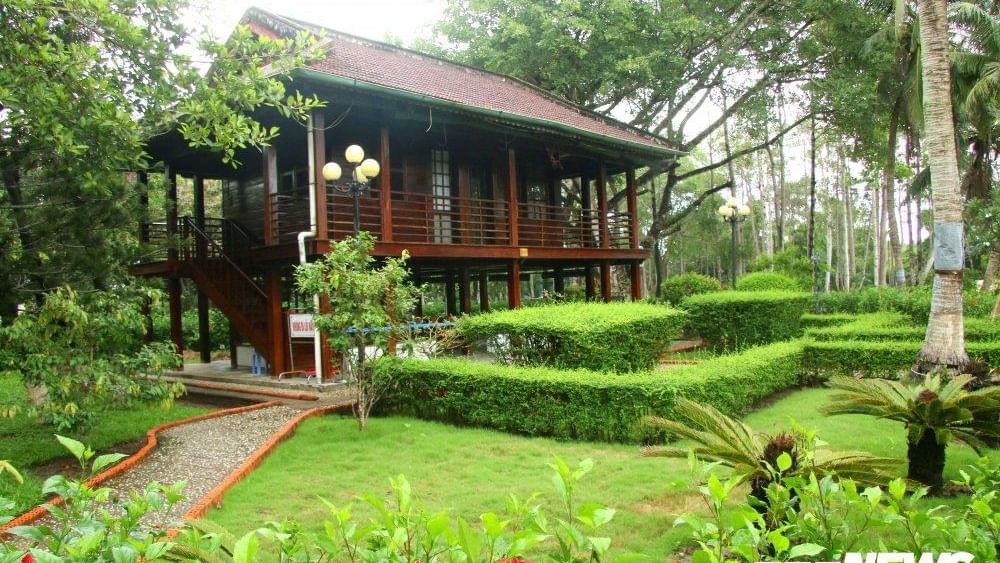 Garden area of Ho Chi Minh's Mausoleum near Sunway Hotel Hanoi