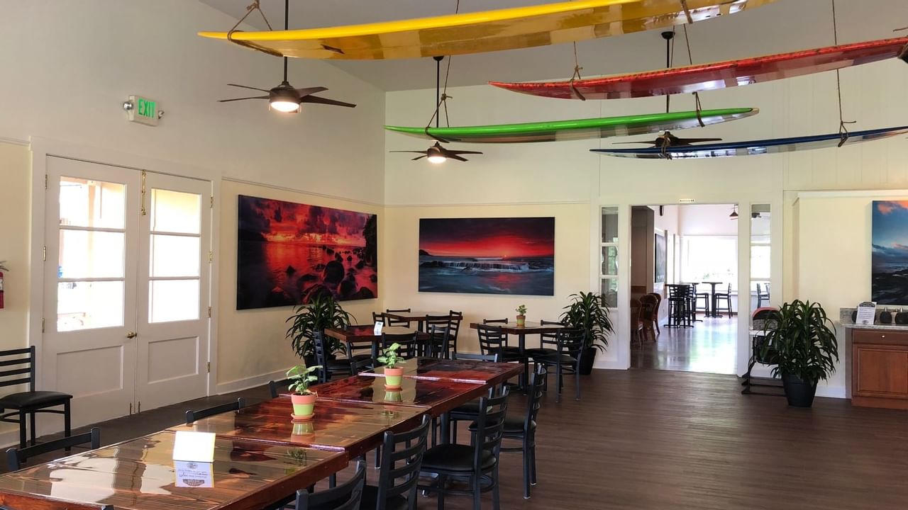 Chicken In A Barrel BBQ | Restaurant & Bar in Waimea
