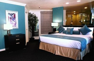 Interior of Majestic suite at the Alexis Park Resort 