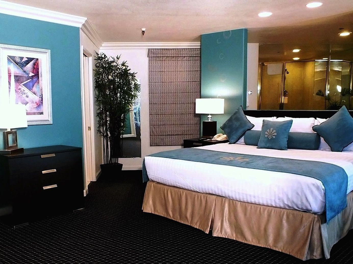 Majestic 1 Bedroom King Suite at the Alexis Park Resort