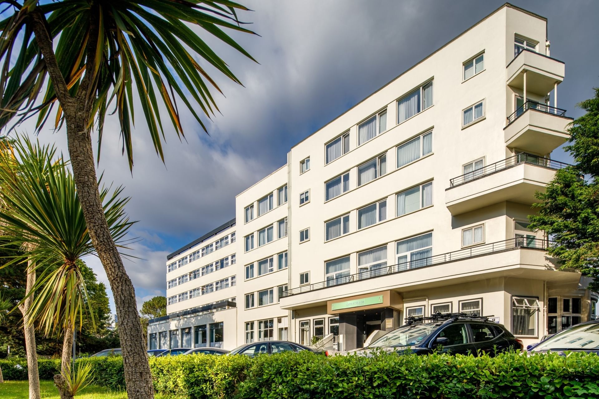 The Queens Hotel & Spa