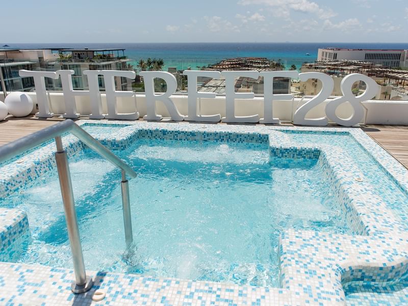 Close up on the terrace jacuzzi with sea views at The Reef 28