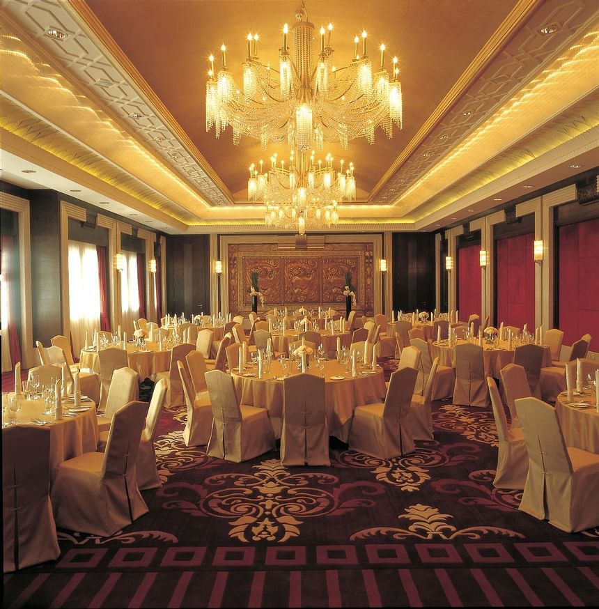 Pearl Room with banquet table setting at Yangtze Boutique Hotel