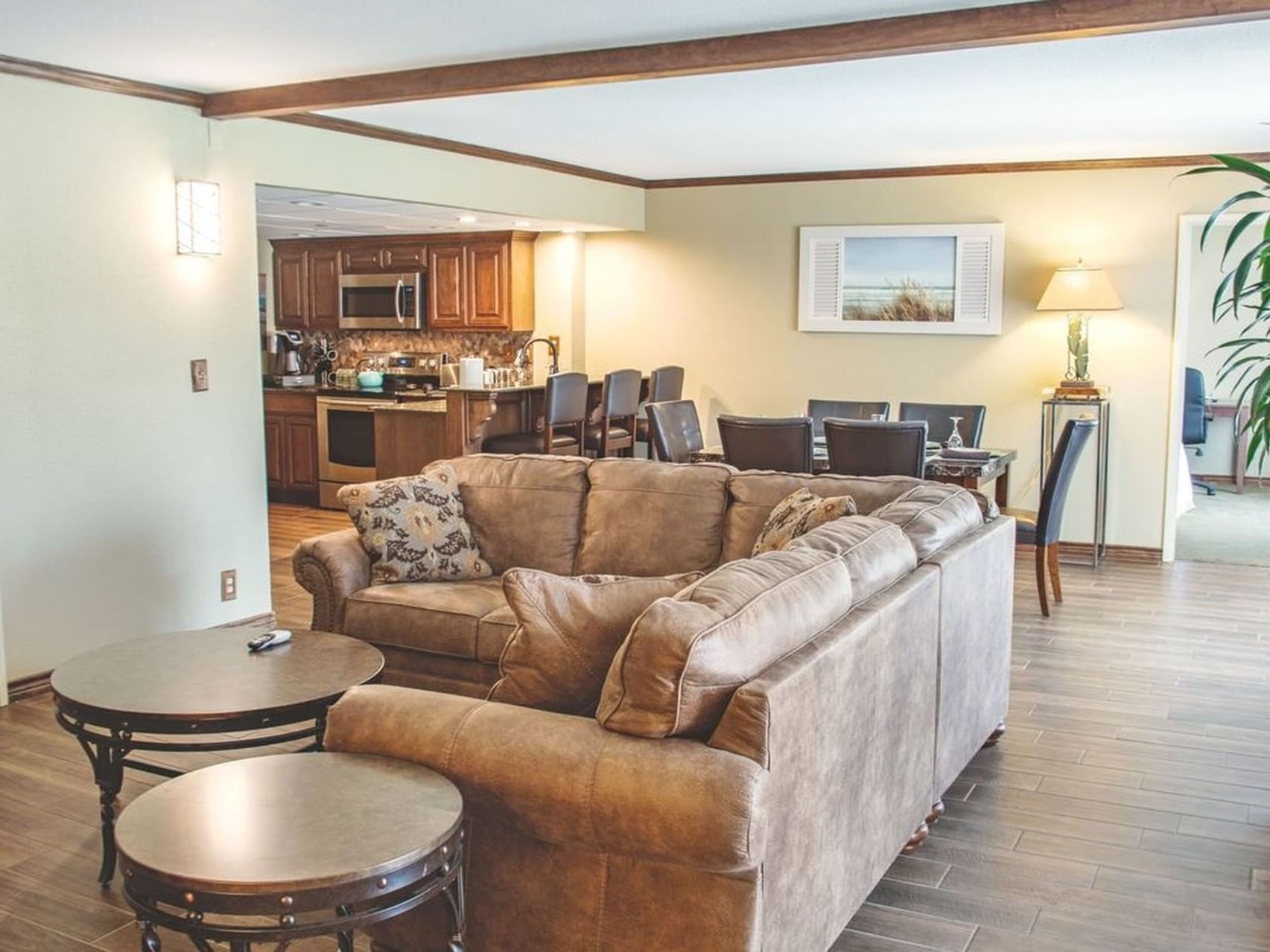 Lounge and dining area in 5 star Suite at MCM Elegante Beaumont