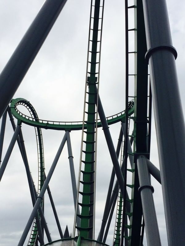 Shark-inspired roller coaster in SeaWorld Orlando near Lake Buena Vista Resort Village & Spa