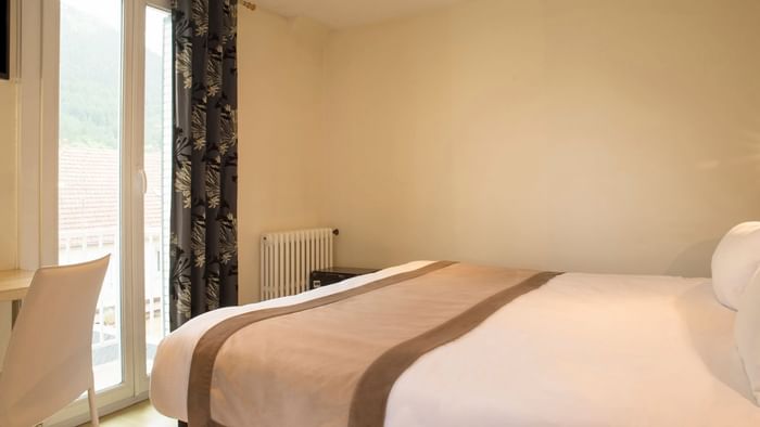 Interior of the Double bedroom at Hotel du Pont Roupt