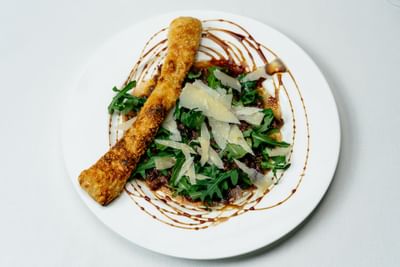 Seasonal Restaurant in the Marina