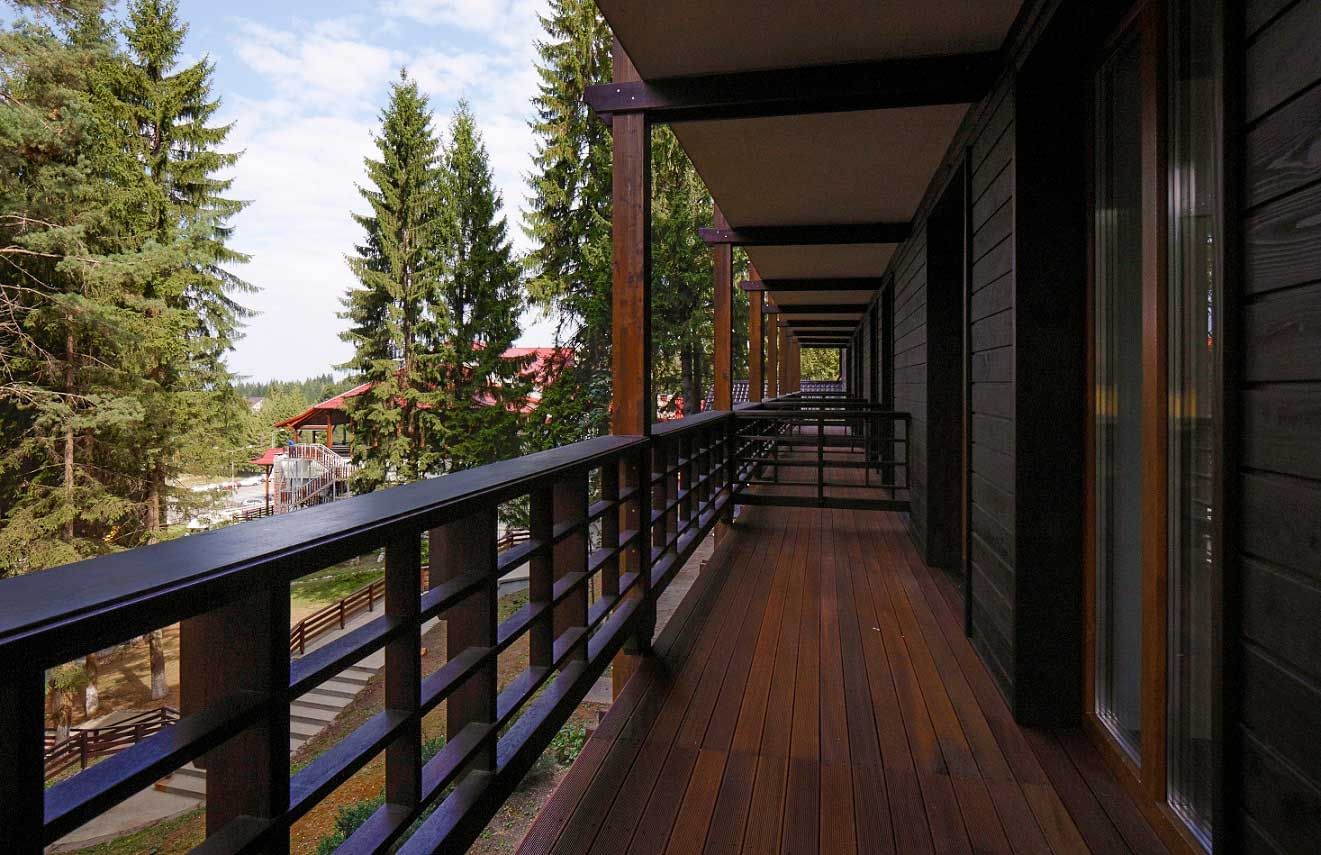 Accommodation at Ana Hotels Bradul in Poiana Brașov