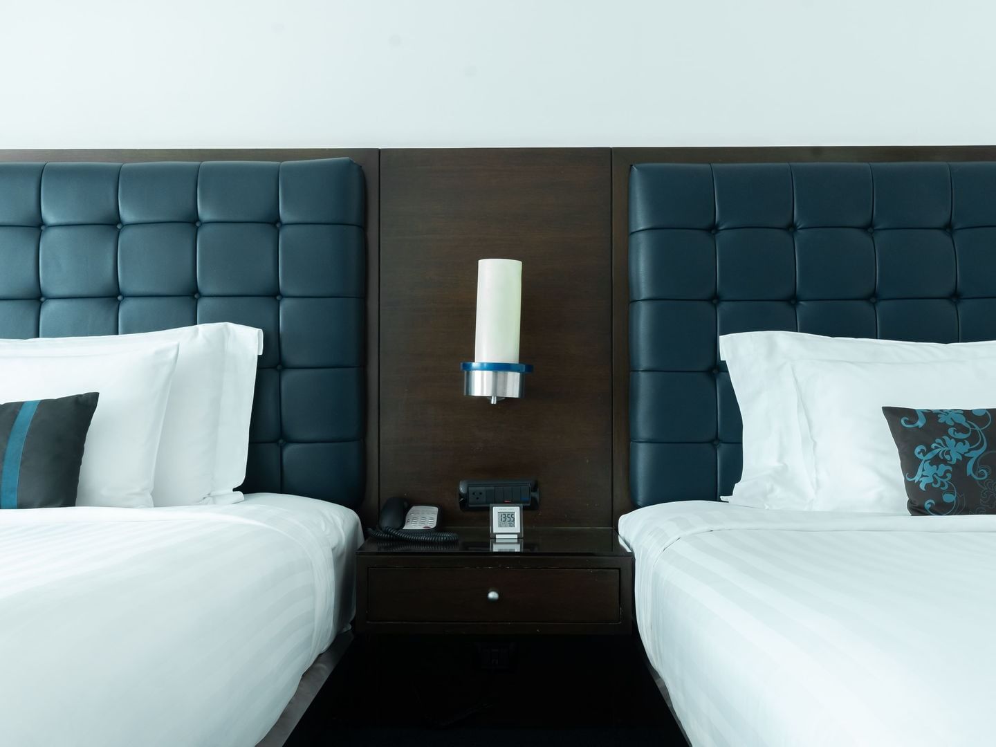 separated Gold double bed (twin) room at Dream Bangkok.
