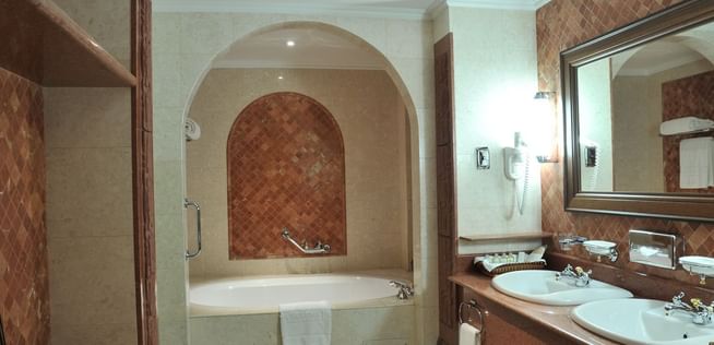 The bathroom tub in Presidential Suite at Polana Serena Hotel