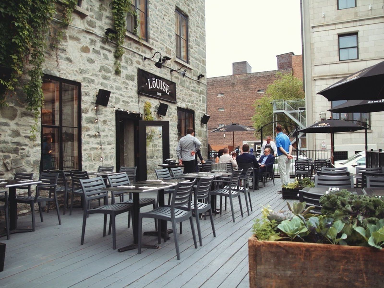 Outdoor Sitting