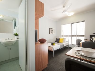 Studio Living and Ensuite Bathroom