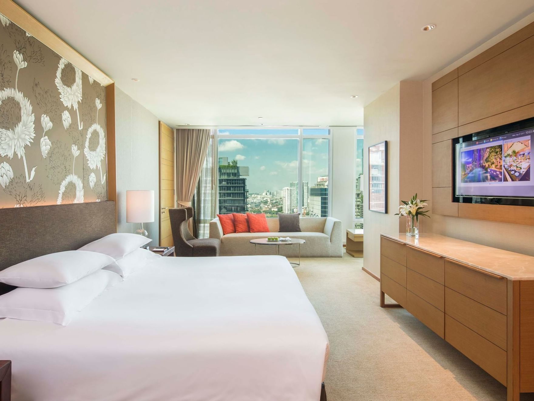 Premium Deluxe Room with modern designs at Eastin Hotels