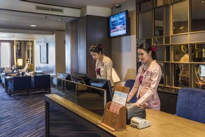 Reception of Charitum Club Lounge at Chatrium Royal Lake Yangon