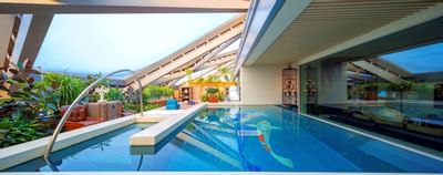 Terrace pool of Deluxe Lagoon Suite at Hotel Éclat Beijing