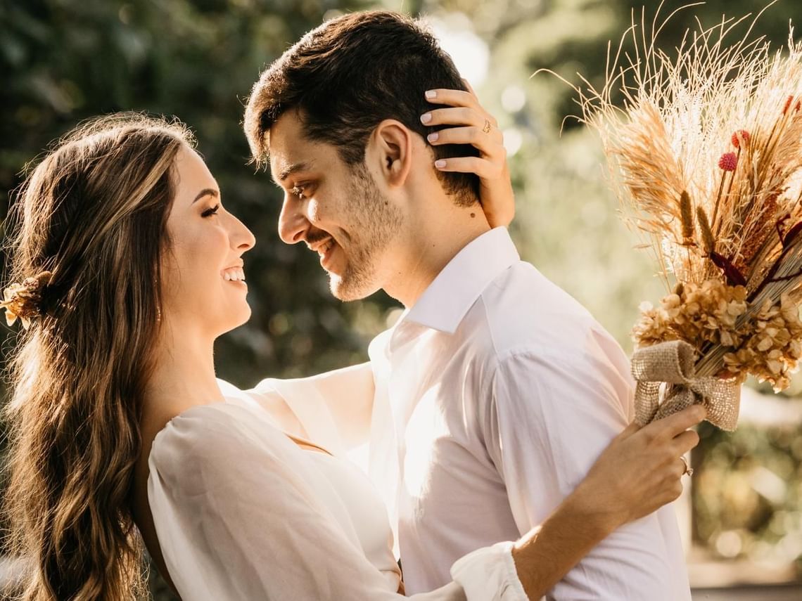 What Can A Bride Carry Instead Of Flowers? 9 Unique Alternatives