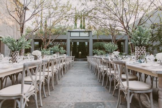 Outdoor dining area at Luxe Sunset Boulevard