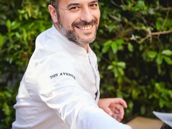 Nicholas Tsiknakos, chef-kok van The Avenue
