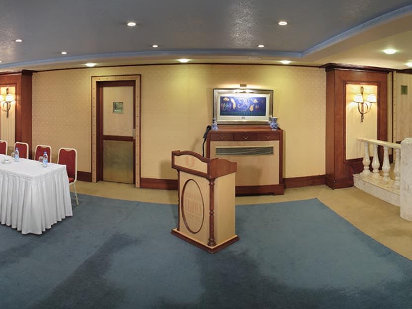 Bosphorus Room Eresin hotels sultanahmet