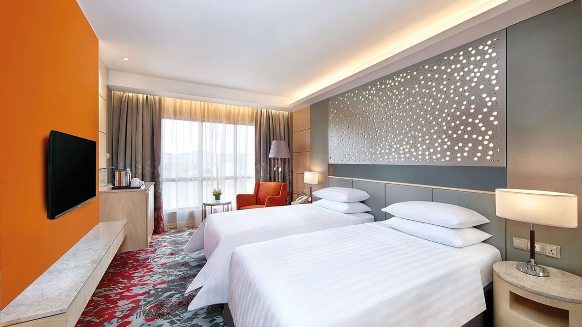 Beds & TV in Deluxe Twin Room at Sunway Hotel Pyramid
